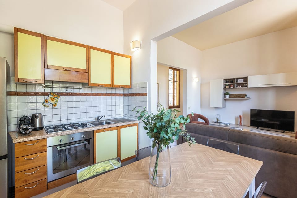 Apartment, 3 Bedrooms | Coffee and/or coffee maker