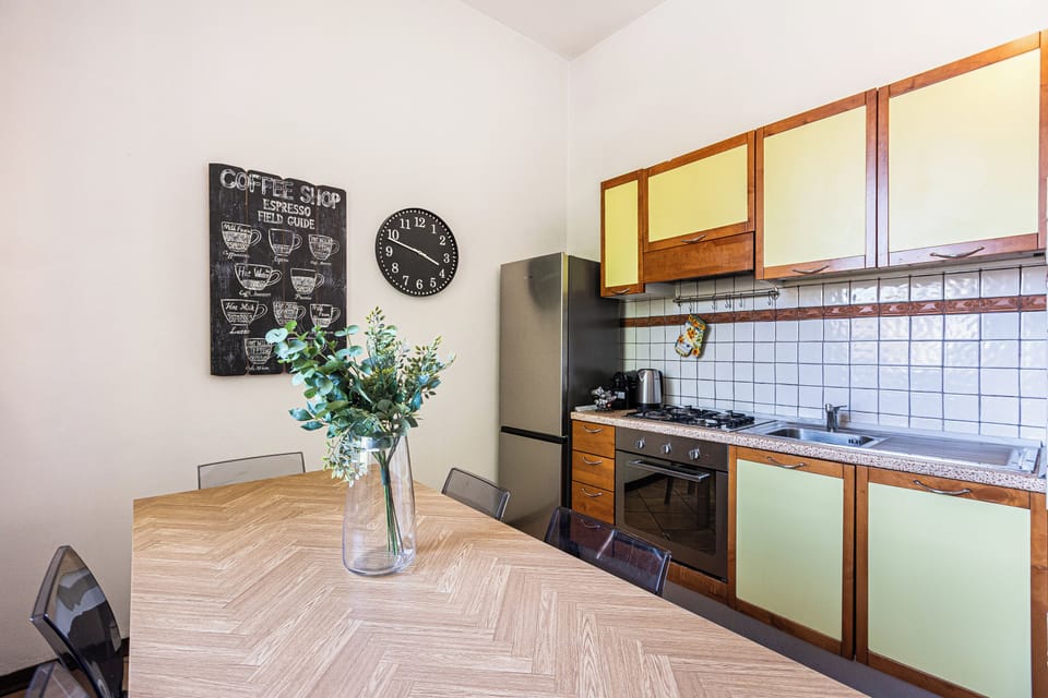 Apartment, 3 Bedrooms | Private kitchen | Full-size fridge, oven, coffee/tea maker, electric kettle