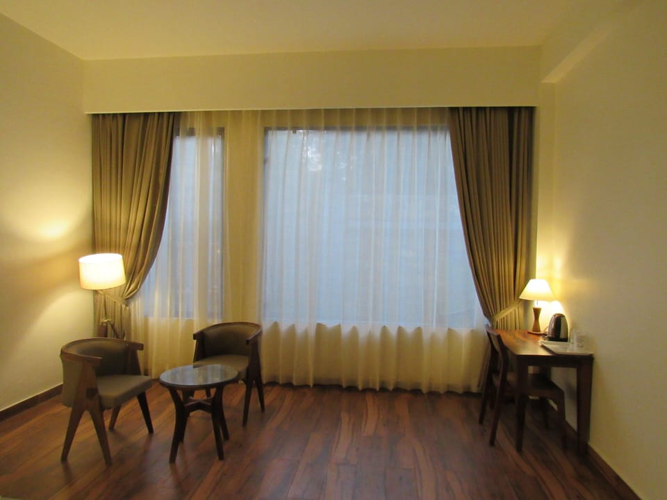 Deluxe Room | Blackout drapes, soundproofing, WiFi (free), bed sheets