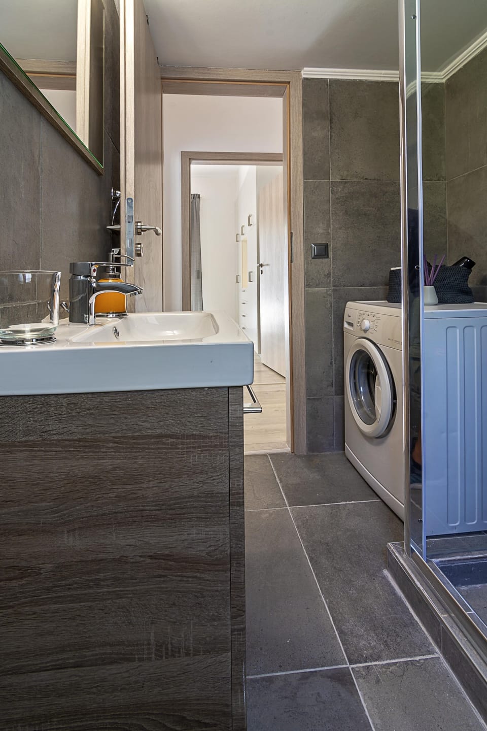 Urban Serenity Gem in Kallithea Area Apartment in Kallithea