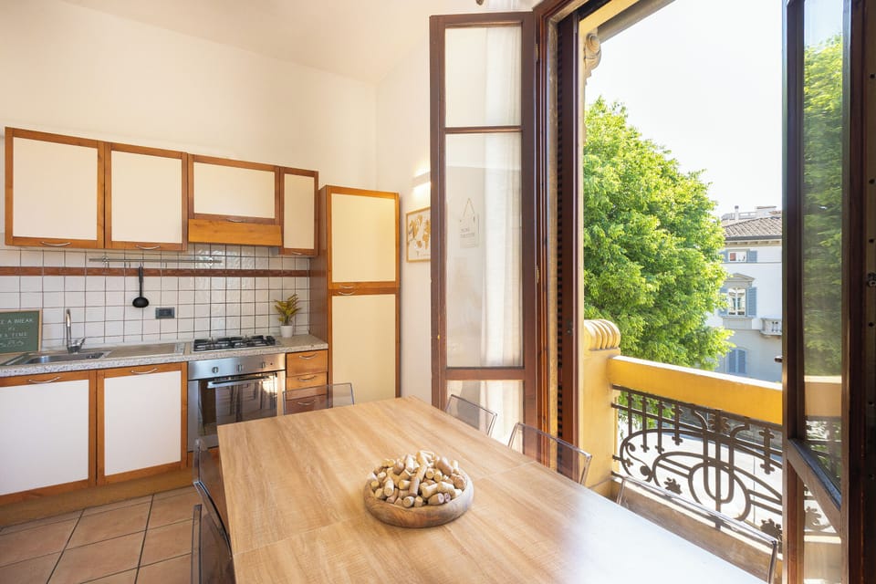 Apartment, 4 Bedrooms | Private kitchen | Fridge, oven, stovetop, electric kettle