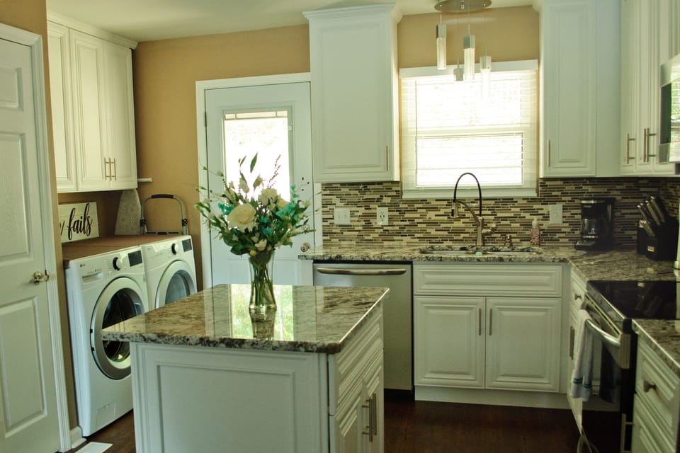 kitchen toward back door and deck