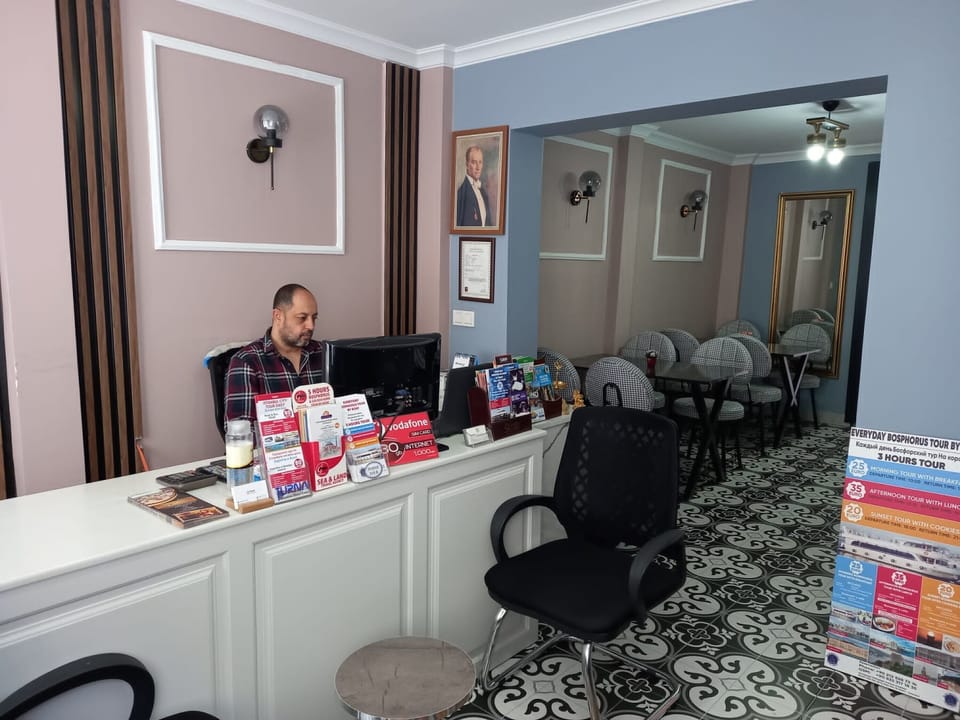 Emirhan Guest House & Suites Bed and Breakfast in Istanbul