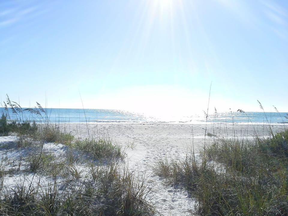 LONGBOAT KEY BEACH