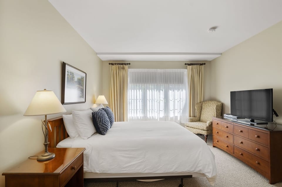 Main Floor Guest Bedroom