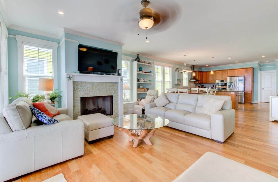 Ocean Kure-Living Room-Fireplace Inoperable
