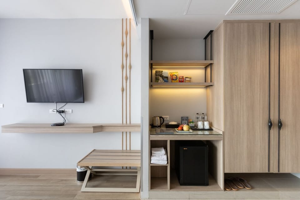 Studio | Premium bedding, in-room safe, individually decorated