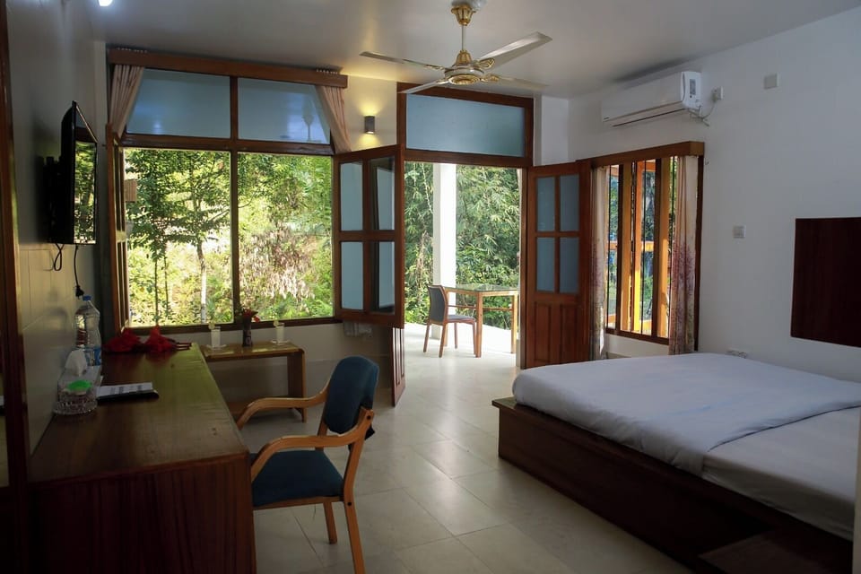 Couple Villa (with Swimming Pool) | Free WiFi, bed sheets