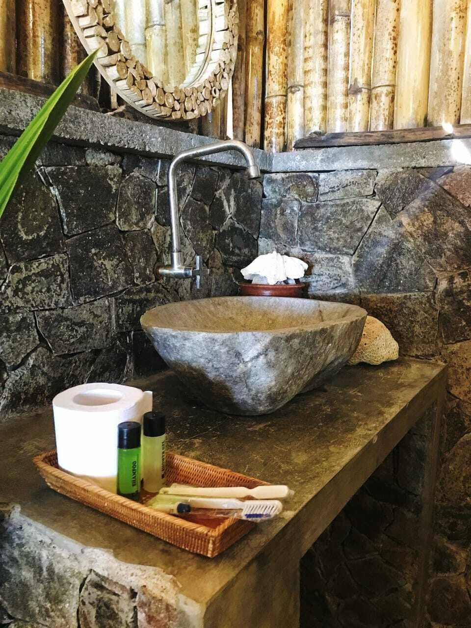 Budget Double Room, Shared Bathroom | Bathroom | Shower, towels, soap, shampoo