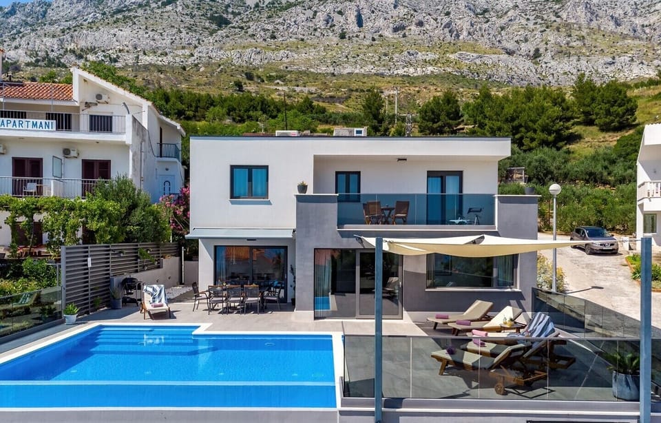 VILLA SORIANO with private, heated pool and 4 bedrooms