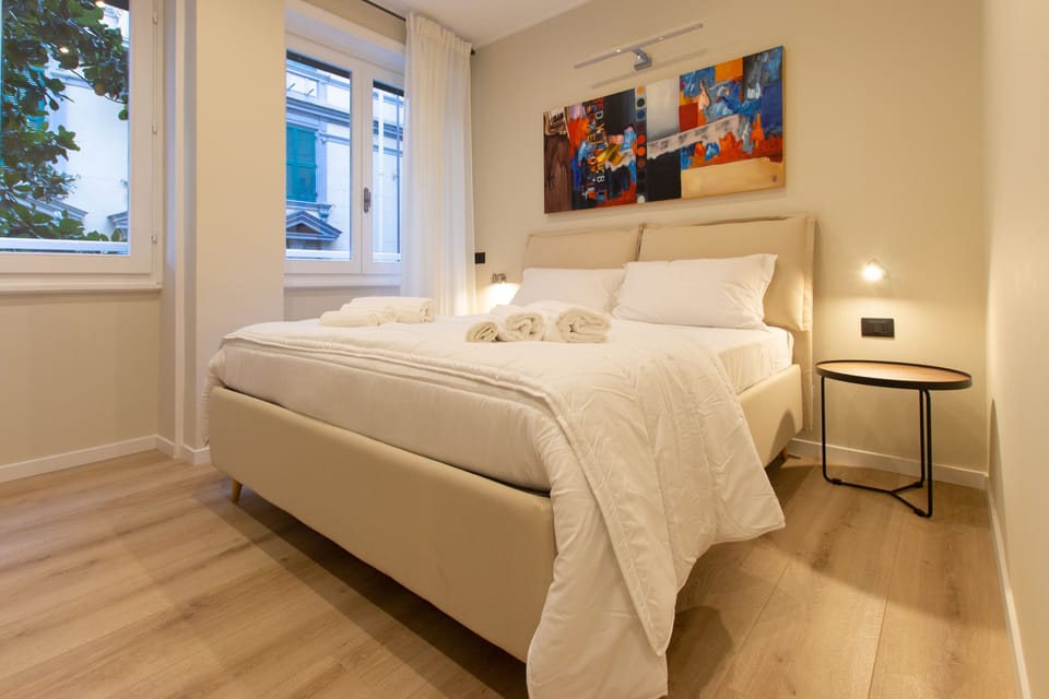 Classic Double Room | In-room safe, desk, soundproofing, iron/ironing board (on request)