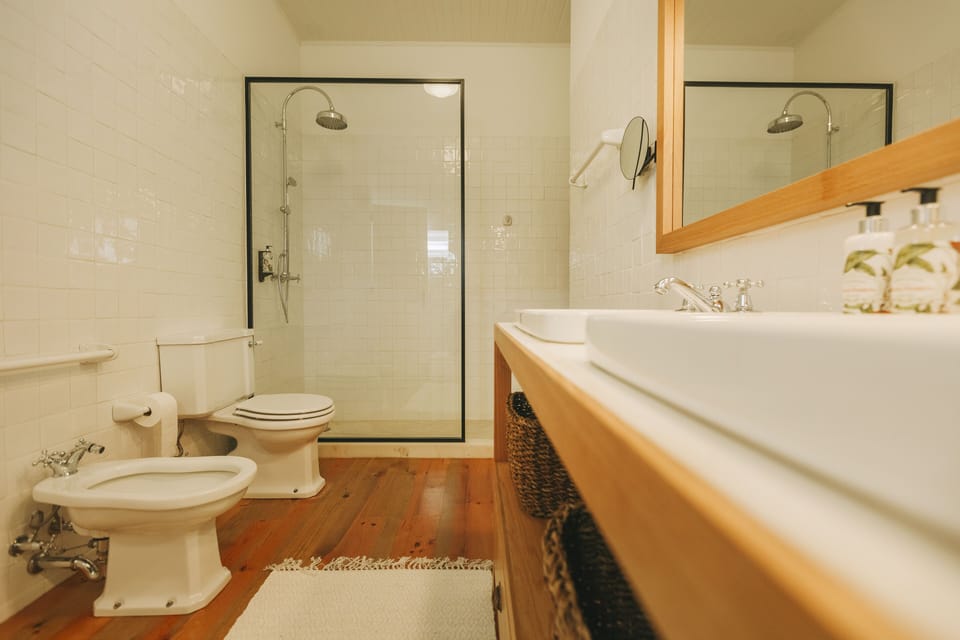 Luxury Villa, 6 Bedrooms | Bathroom | Eco-friendly toiletries, hair dryer, bathrobes, slippers