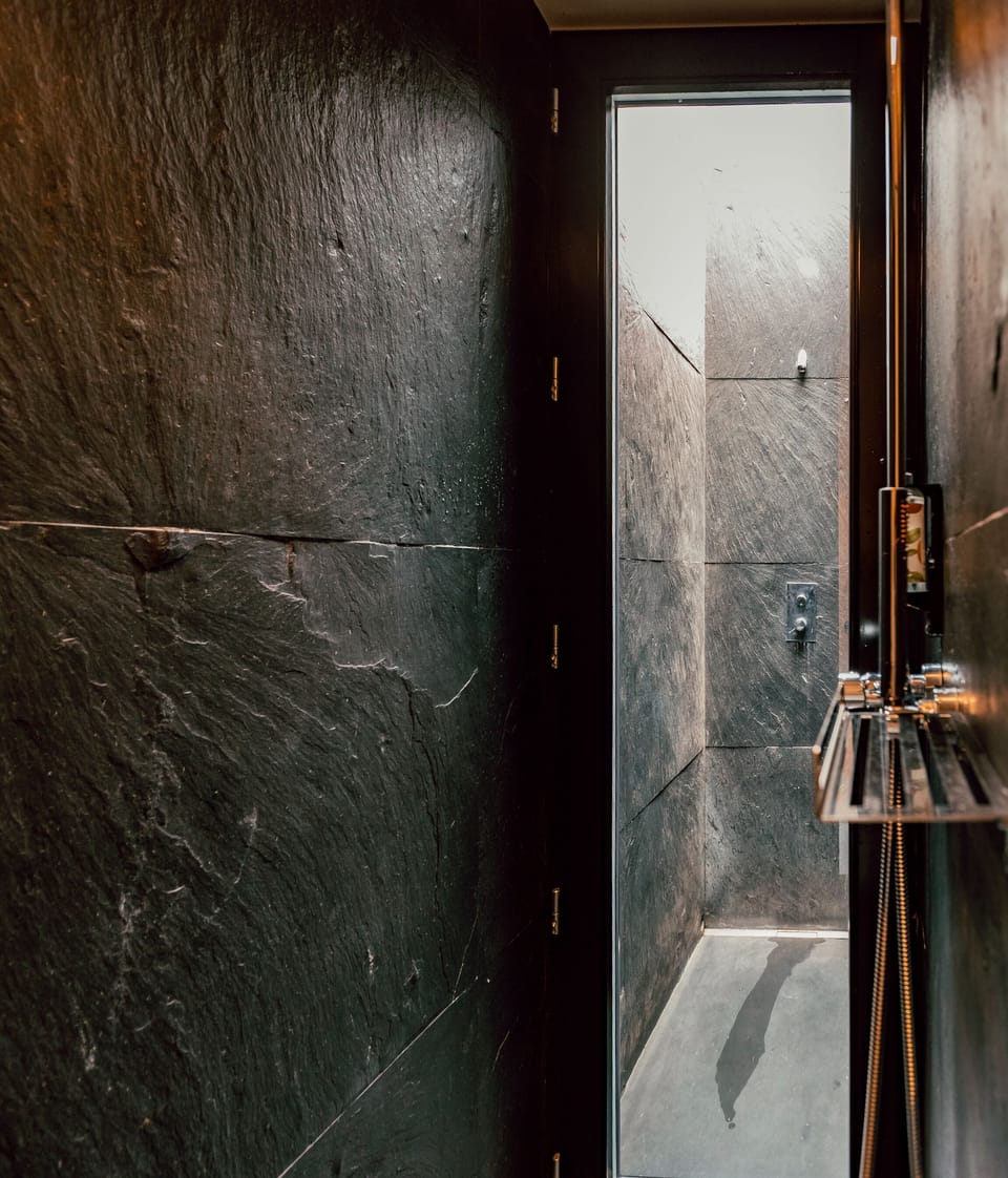 Junior Suite | Bathroom | Eco-friendly toiletries, hair dryer, bathrobes, slippers