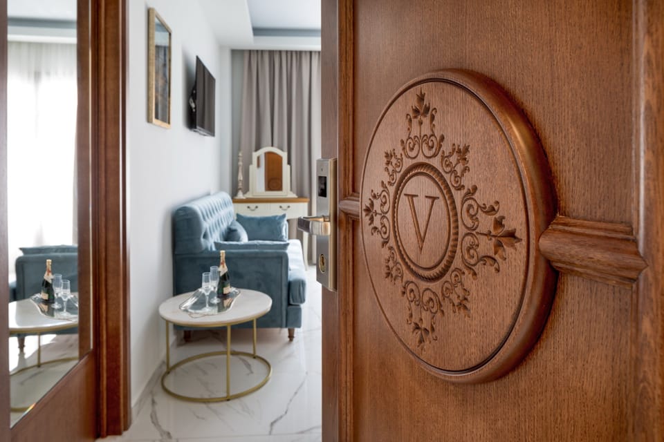 Suite, Terrace (Emerald) | In-room safe, soundproofing, iron/ironing board, free cribs/infant beds