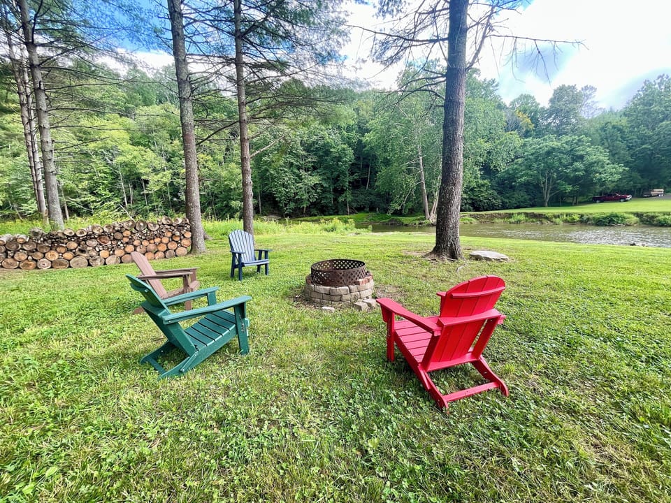 Firepit Area in the Summer