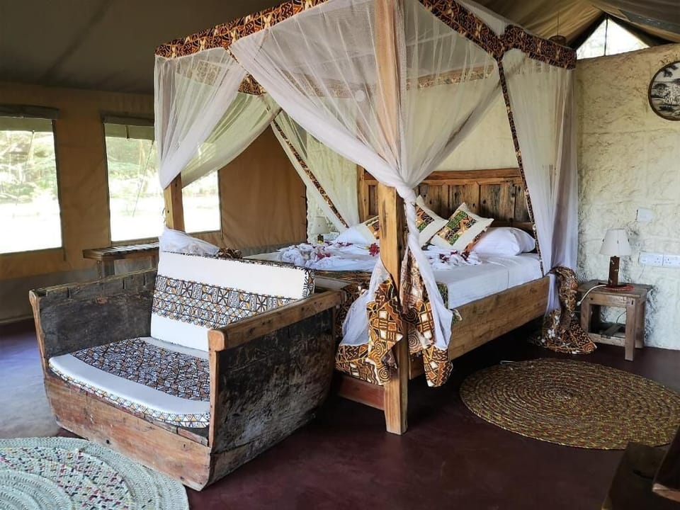 In-room safe, laptop workspace, free WiFi, bed sheets