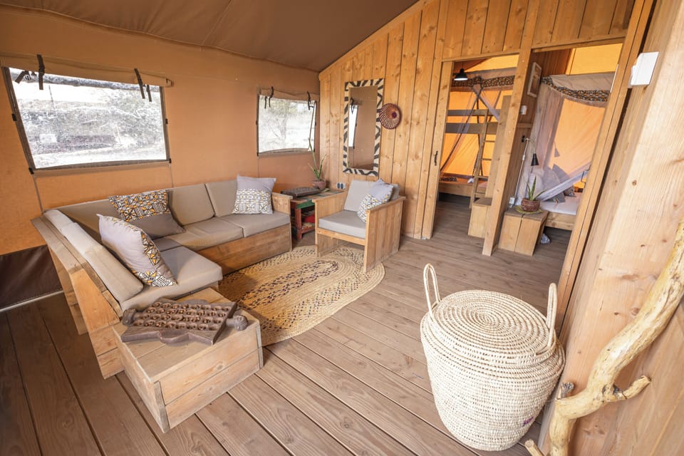 Luxury Room | In-room safe, laptop workspace, free WiFi, bed sheets