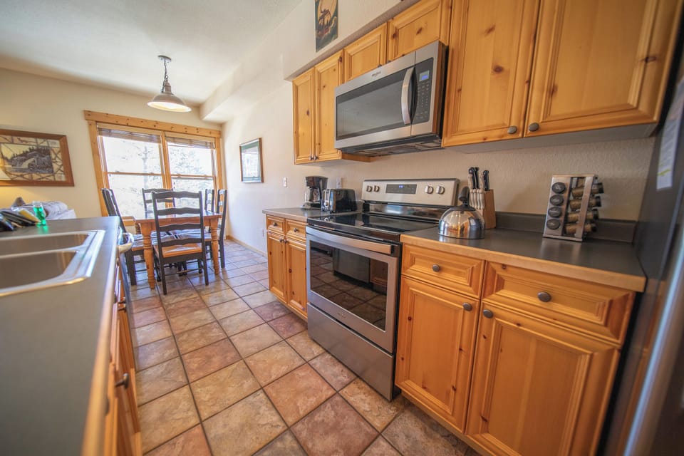Fully equipped kitchen