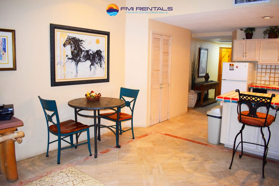 Cozy dining room table with bar to enjoy a peaceful meal