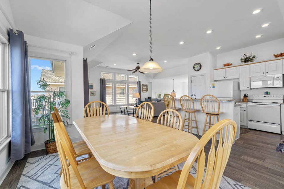 Dining Area on Third Level