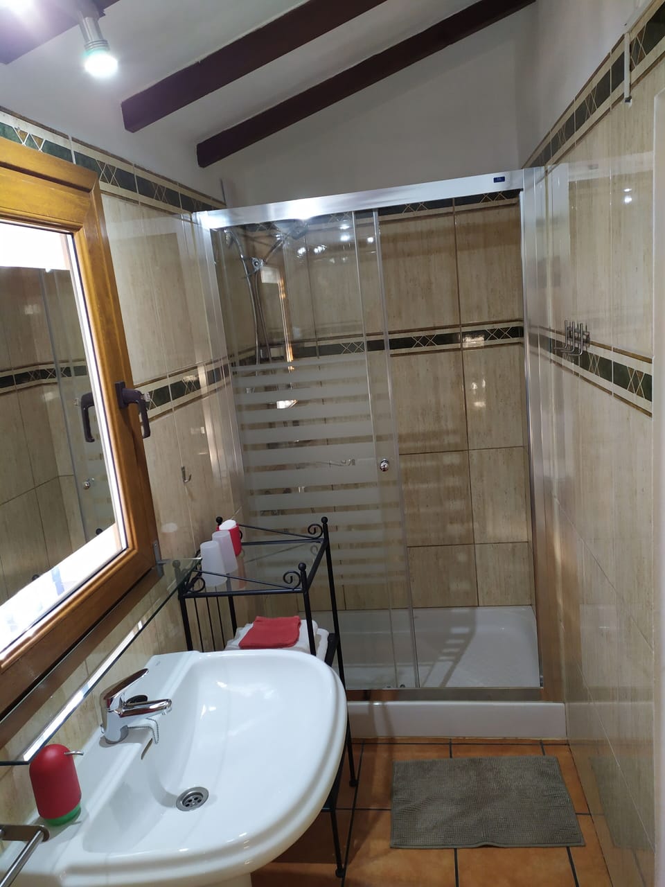 Comfort Double or Twin Room (Maroma) | Bathroom | Hair dryer, towels