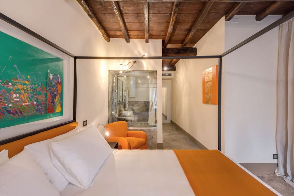 In-room safe, desk, WiFi (free), bed sheets