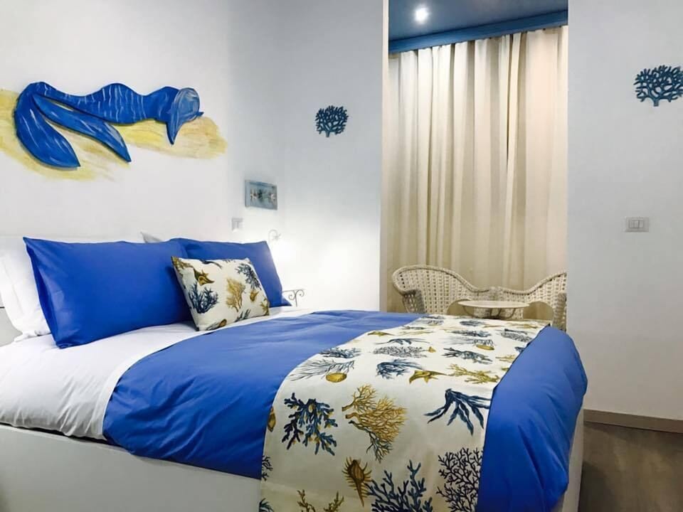 Double Room | Soundproofing, cribs/infant beds, free WiFi, bed sheets