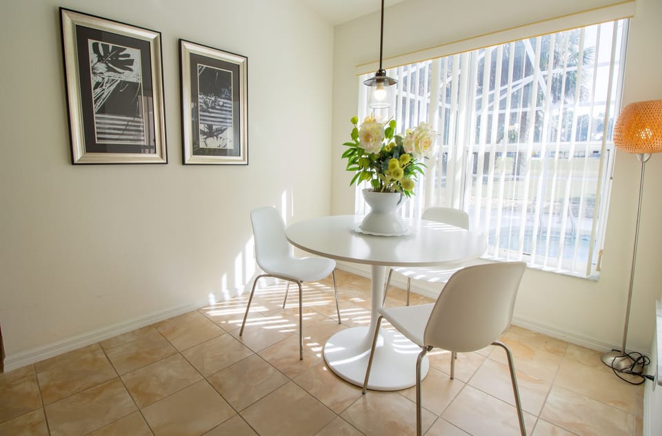 House, 3 Bedrooms | In-room dining