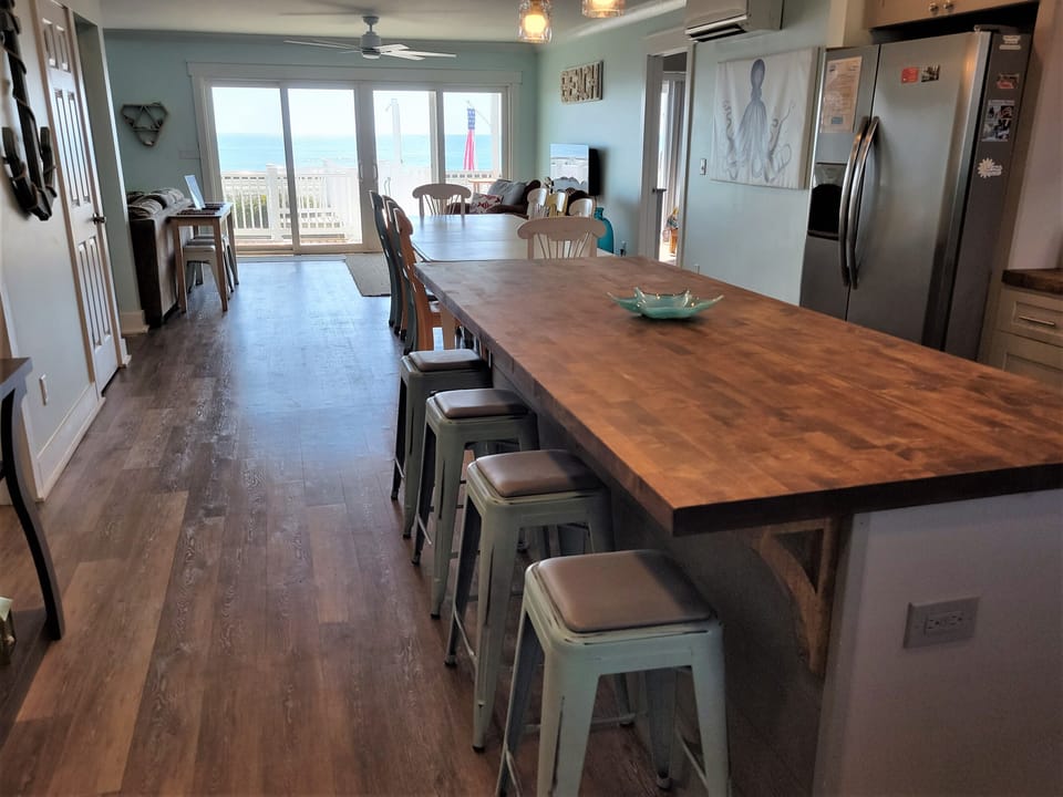 Enjoy cooking and dining with a view!