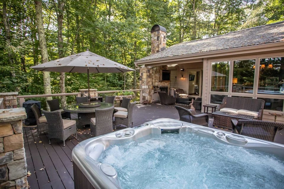 Back Deck with Outdoor Dining and Hot Tub