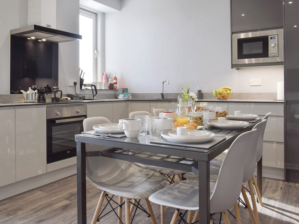 Fully equipped kitchen with dining area | Reflections, St Monans, near Anstruther