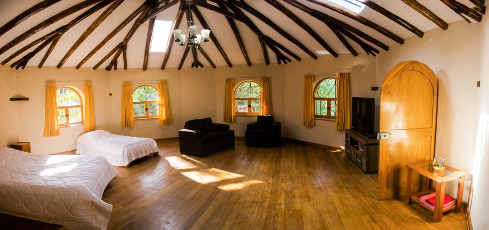 Family Bungalow, 3 Bedrooms | Premium bedding, down comforters, blackout drapes, WiFi (free)