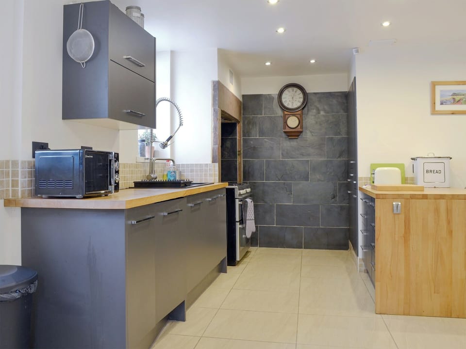 Well equipped kitchen | Kingswood, Whitehaven