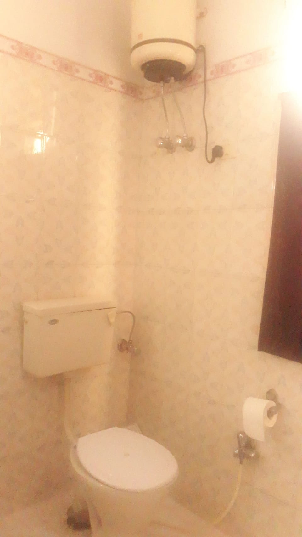 Deluxe Room | Bathroom | Shower, towels