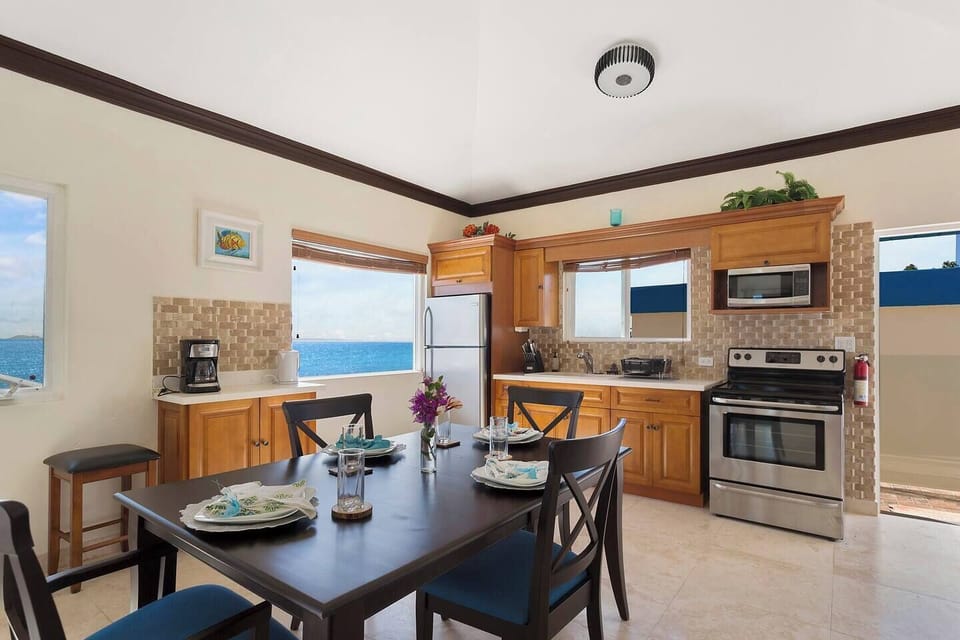 Bedroom 5 - Kitchen & Dining Room- Barracuda