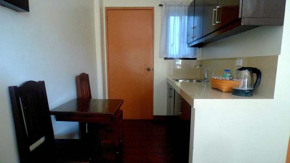 Superior room | Premium bedding, desk, WiFi (free), bed sheets