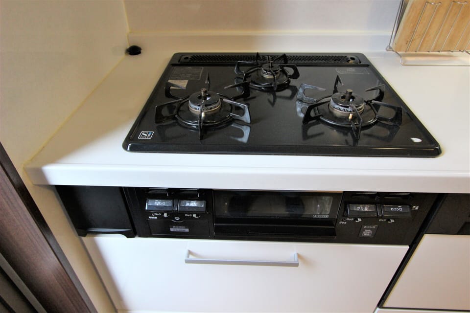 Private Vacation Home | Private kitchen | Coffee/tea maker, fridge, microwave, stovetop