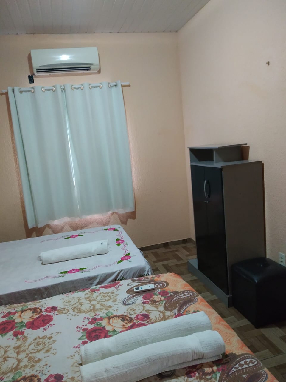 Grand Triple Room | Free WiFi, bed sheets