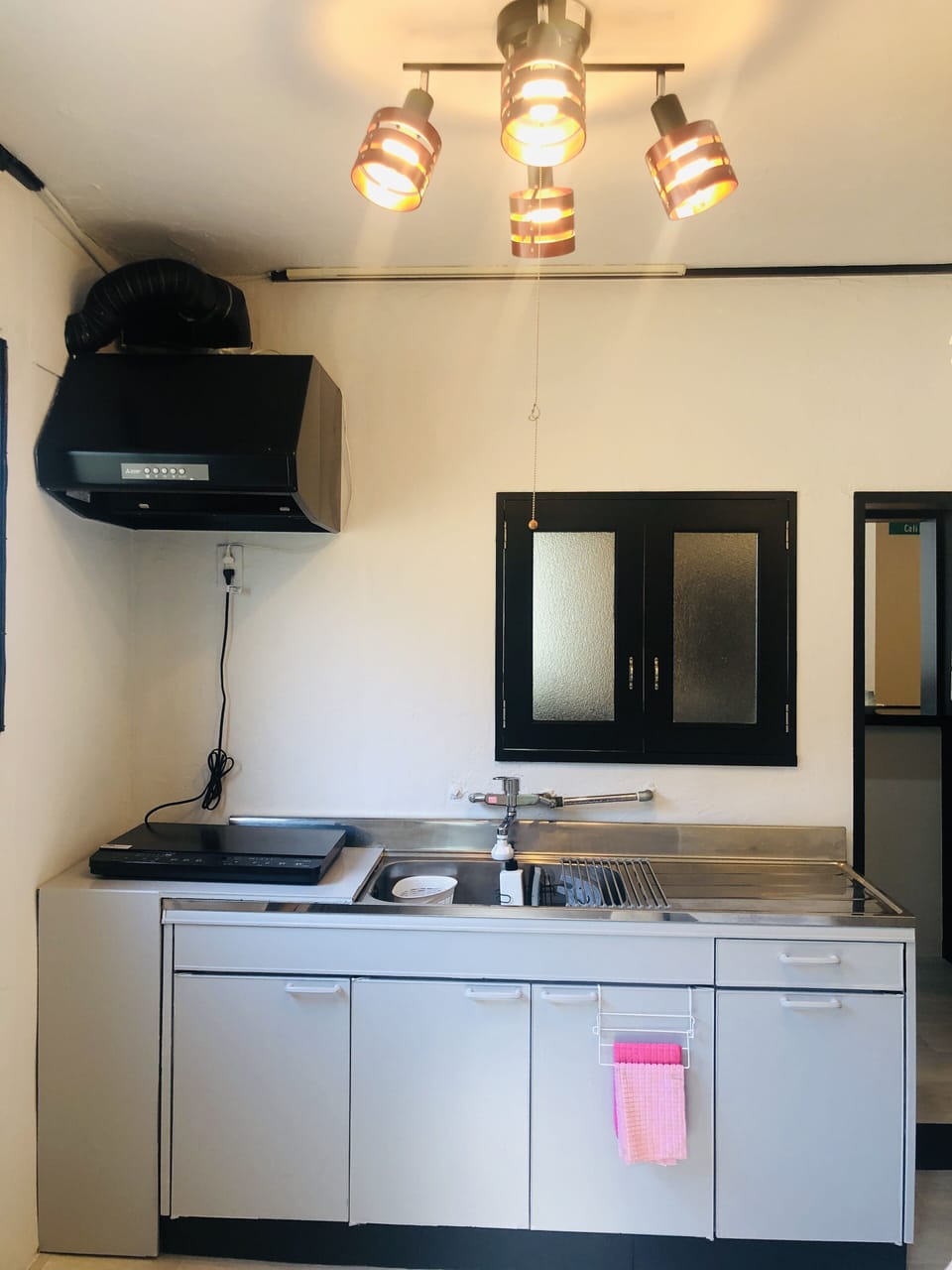 Private Vacation Home | Private kitchen | Fridge, microwave, toaster, cookware/dishes/utensils