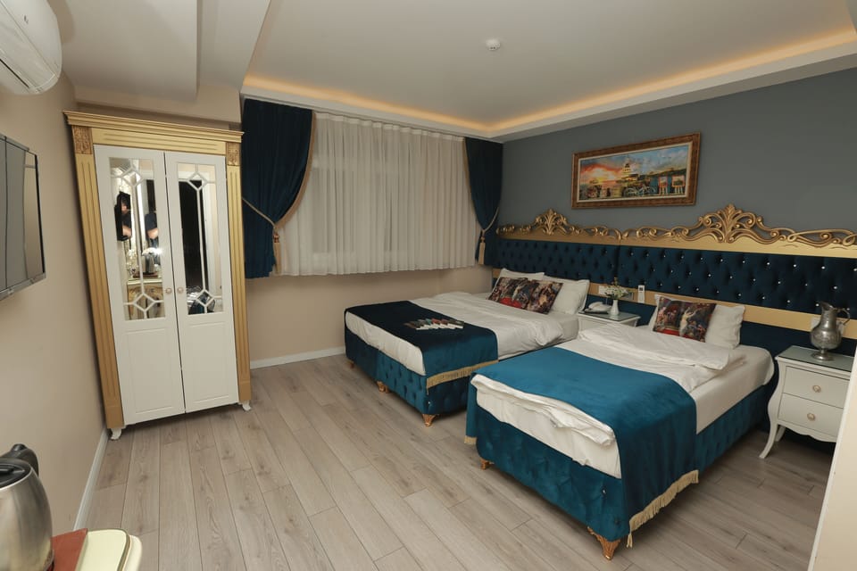 Frette Italian sheets, premium bedding, pillowtop beds, minibar