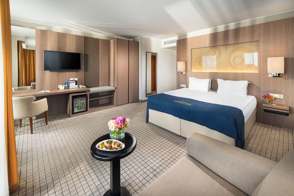 Superior Double or Twin Room, Balcony, Lake View | Minibar, in-room safe, soundproofing, iron/ironing board