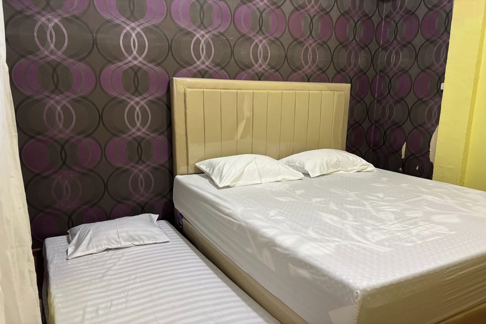 Standard Room | WiFi (free), bed sheets