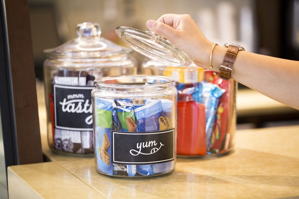 Snack bar