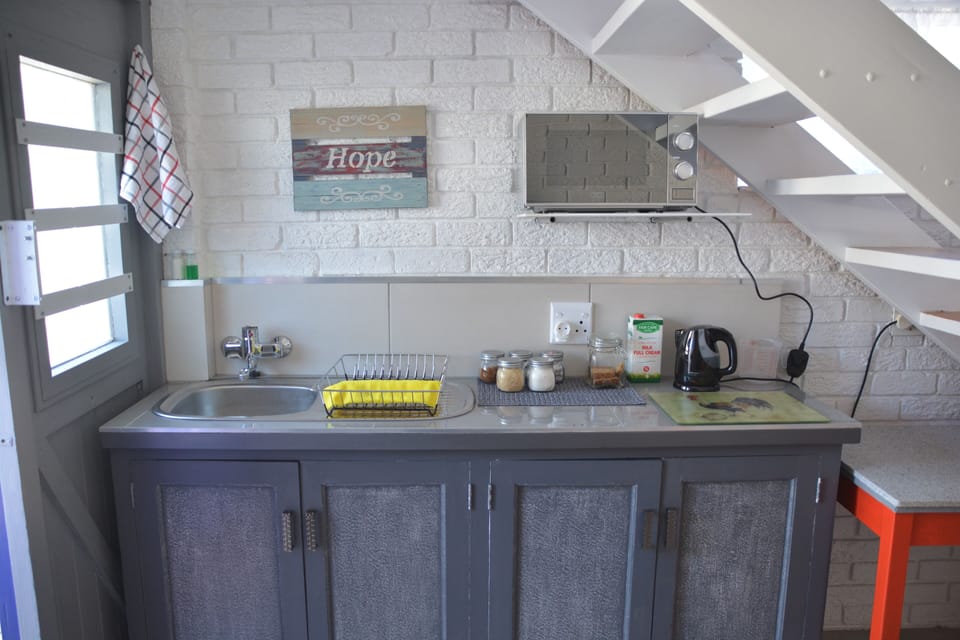 Deluxe Room (Duplex) | Private kitchenette | Fridge, microwave, electric kettle, toaster