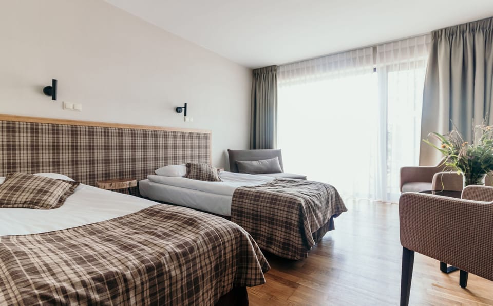 Standard Double Room | Desk, free WiFi, bed sheets