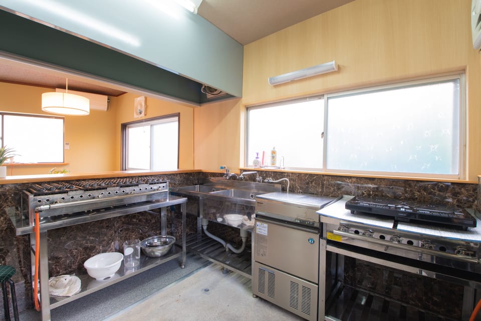 Private Vacation Home | Private kitchen | Full-size fridge, microwave, stovetop, electric kettle