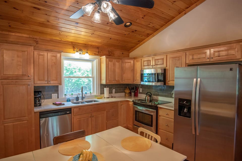 Fully stocked kitchen...