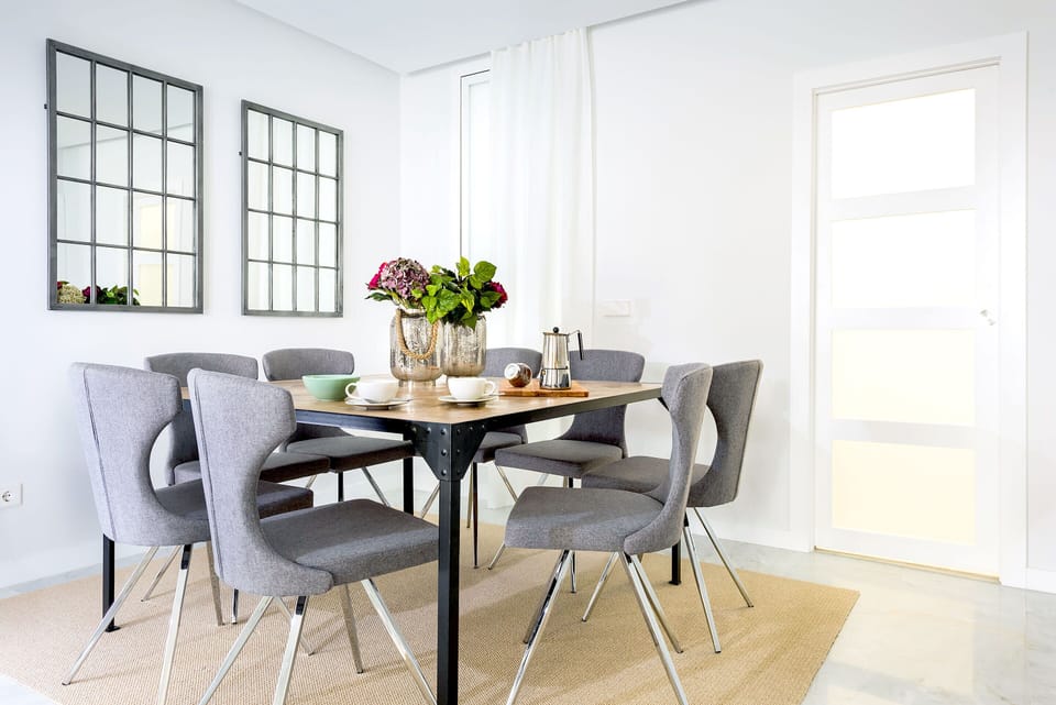 Apartment (3 Bedrooms) | In-room dining