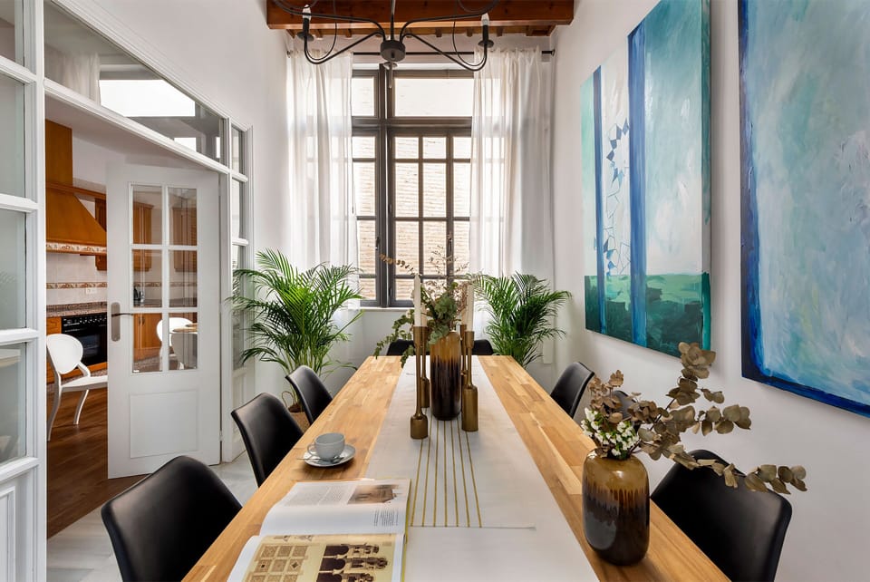 Apartment (4 Bedrooms) | In-room dining