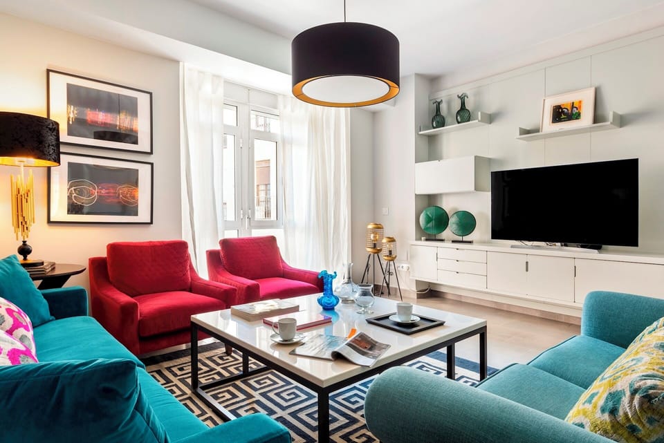 Apartment (4 Bedrooms) | Living area | 32-inch TV with cable channels